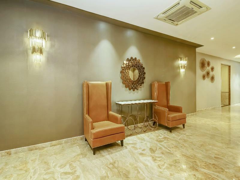 ホテルCapital O 28086 Sindhura Grand ハイデラバード エクステリア 写真
