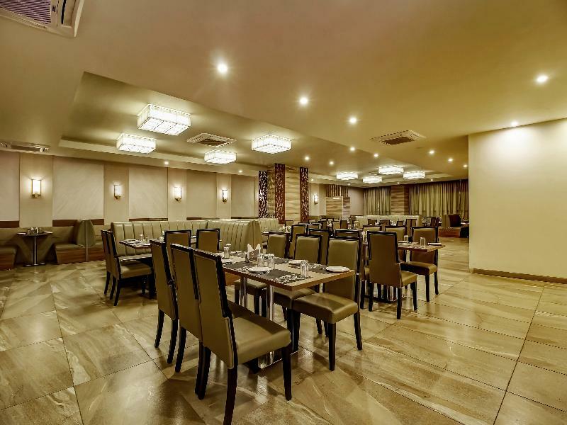 ホテルCapital O 28086 Sindhura Grand ハイデラバード エクステリア 写真
