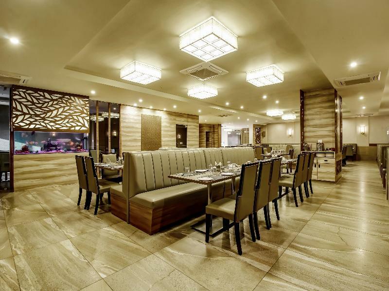 ホテルCapital O 28086 Sindhura Grand ハイデラバード エクステリア 写真