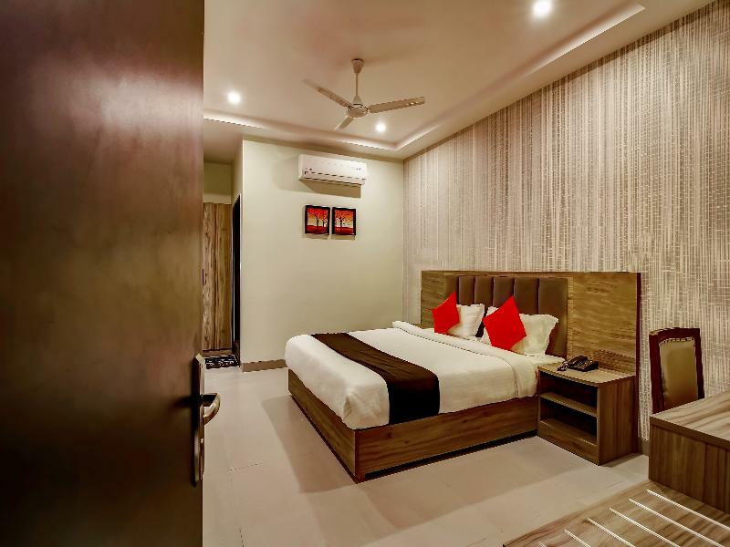 ホテルCapital O 28086 Sindhura Grand ハイデラバード エクステリア 写真